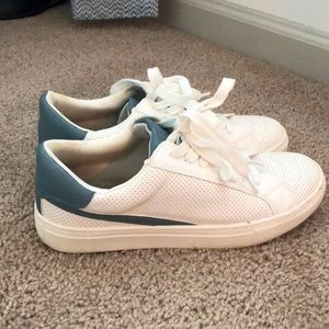 Target Universal Thread Britton Sneakers